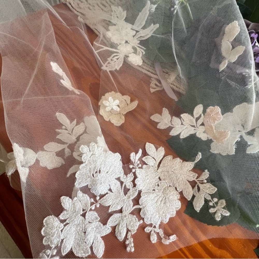 Floral Lace Veil Worn Once